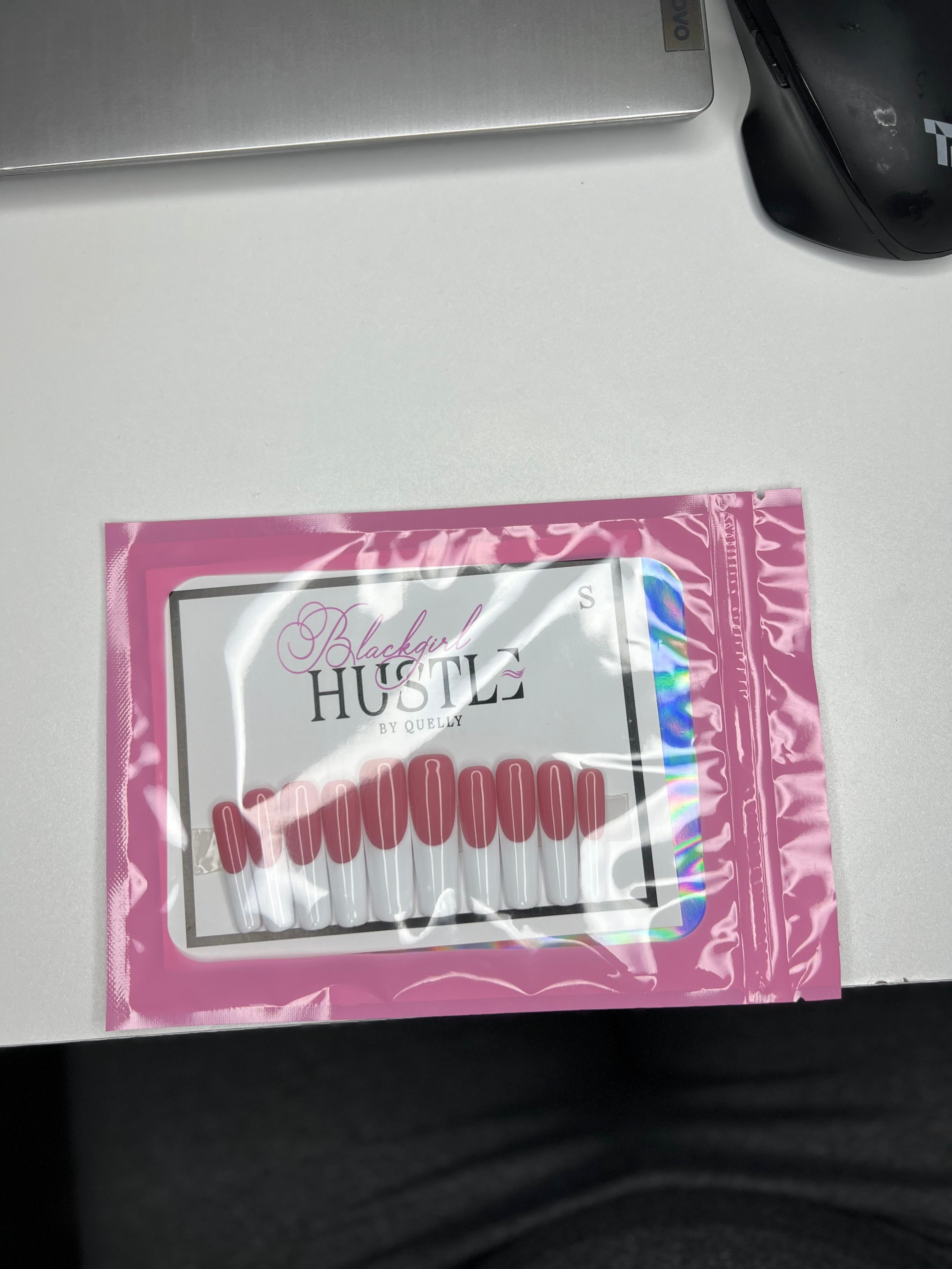 French Tips Ready to Wear PressonNails